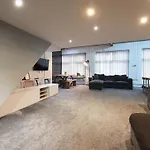 Penthouse Warehouse Slps 18 公寓 *