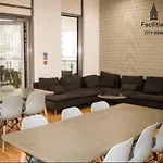1 Bedroom Lovely In Salford Quays Free Street Parking Subject To Availability Appartement Manchester