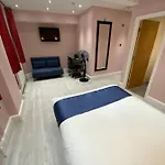 Ville Hotel