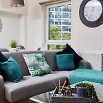 Appartement Gem - Sleeps 6 *