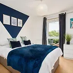Gem - Sleeps 6 * Manchester