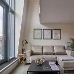 Leven Hotel 4*