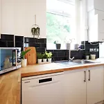The Mellor - With Free Parking - 5 Minutes Drive To Coop Live Arena, Etihad Stadium & Centre * Manchester