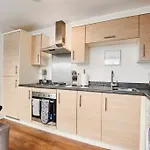 Appartement Gem - Sleeps 6 *