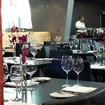 Otel Crowne Plaza Centre By Ihg 4*
