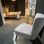 Haven Apartment *