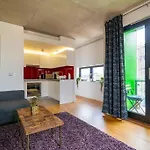 1 Bed Ancoats Canalside Flat Centre Daire *