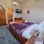 1 Bed Prestwich Duplex Free Parking *