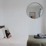 Bee - Byron House * Manchester