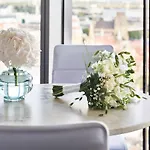 Hyatt Regency מלון 4*
