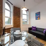 Pillo - Salford Apartment *
