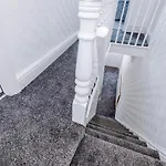 Spacious 4 Bed With Parking Tatil Evi