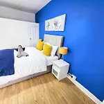 Comfortable House Near Etihad - Sleep Rest Apartment *