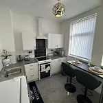 Apartmán 2 Bedroom Flat Close To City, Stadium And Coop Arena Manchester