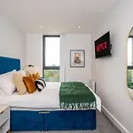 Apartment Stunning Brand New 3 Bed By Valore Services *