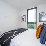 Apartment Stunning Brand New 3 Bed By Valore Services *