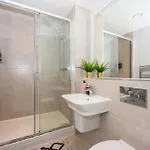Stunning Brand New 3 Bed By Valore Services * Manchester