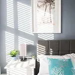 Tatil Evi 8 Bed, Comfortably Sleeps 10, 3 Bath House, 5 Mins Centre *