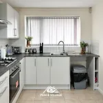 Ashton Co-living - Private Self-cater Manchester