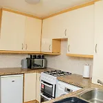 Daire Charming 2-bedroom In *