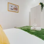 Tatil Evi Dazzling & Modern 4bd - Coop Live - Etihad - Parking *
