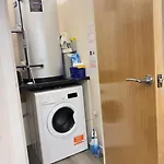 Apartmán Luxury 2 Bedroom In Centre - Free Parking *