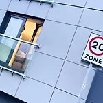 Luxury 2 Bedroom In Centre - Free Parking *