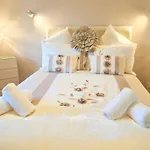 Bespoke Salford Quays - Garden, Wifi And Parking Casa de Férias *