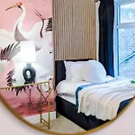 5 Bed Salford Sanctuary Retreat Manchester