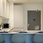 Trafford Modern 1 Bed With Cinema * Manchester