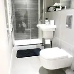 Luxury 2 Bed With Balcony Daire