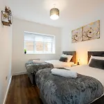 Apartment Vibrant 2br In Chorlton, Free Parking