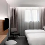 Moxy Hotel 3*
