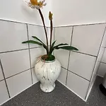 Apartmán 2 Bedroom Flat Close To City, Stadium And Coop Arena *