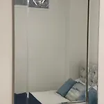 2 Bedroom Flat Close To City, Stadium And Coop Arena *