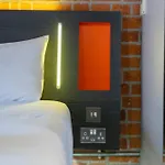 Hotel Easyhotel 2*