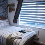 Daire Luxury Spacious Modern Near Centre Manchester