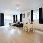 Centre - Luxe 2bed Palazzo *