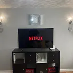 Charming 2-bedroom In Manchester