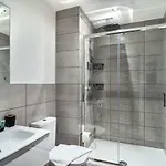 Daire Stayzeni, Alexandra Rise Cosy 1br Flat Manchester
