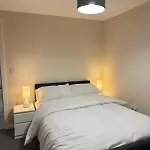 Luxury 2 Bedroom In Centre - Free Parking