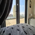 Penthouse - 2 Bedroom *