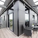 Manchester, Etihad Stadium View , Coop Live, Modern 2 Bed Apartment,