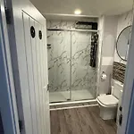 Luxury Spacious Modern Near Centre Manchester