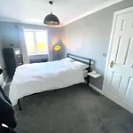 View Large 5br Town House Parking Holiday home *