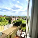 Holiday home View Large 5br Town House Parking Manchester