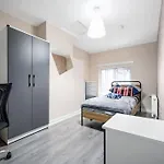 Private Retreat For 3 Near Centre Daire