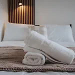 Scandi Loft Style - Sleeps 6 - Near Airport Apartamento *