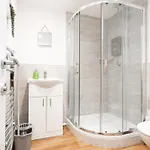 Scandi Loft Style - Sleeps 6 - Near Airport Apartamento *