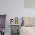 Apartment Modern *